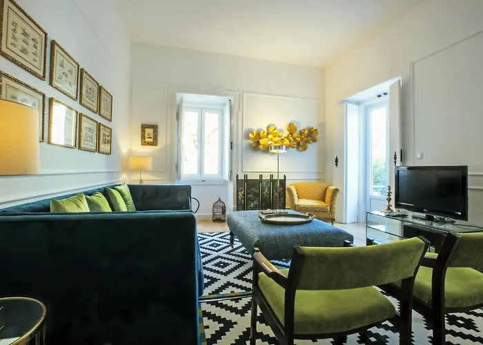 Portas De Sao Bento Apartments